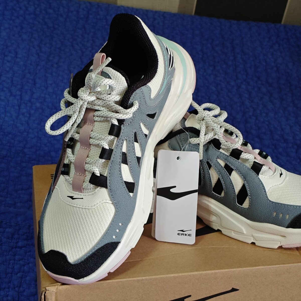 Кроссовки ERKE оригинал