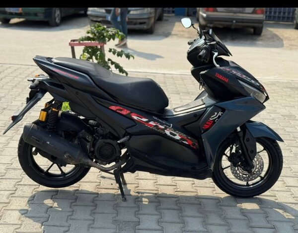 Scooter Yamaha Aerox Noir