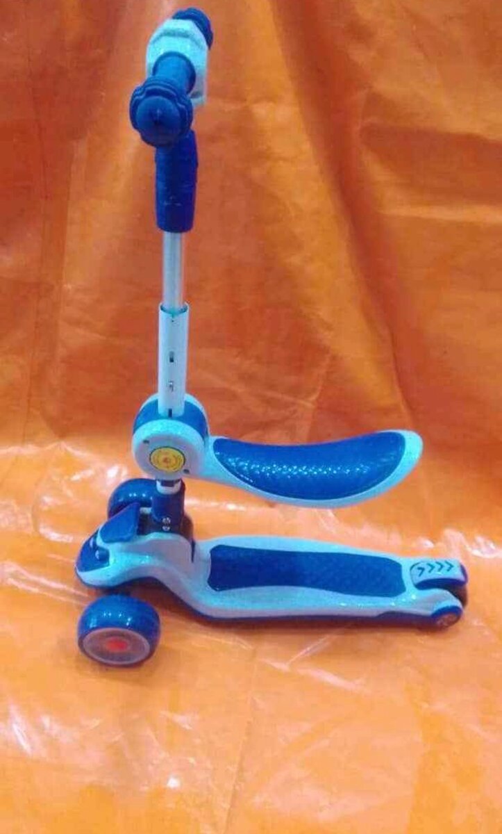 Trottinette enfant pliable 3 roues