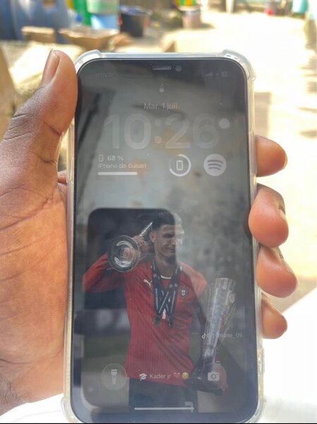 iPhone 11 sans face ID