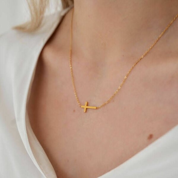 Collier croix horizontal