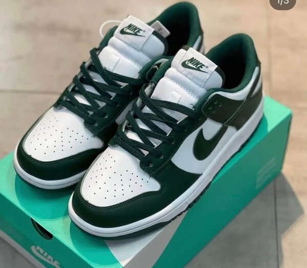 Baskets Nike Air Mode