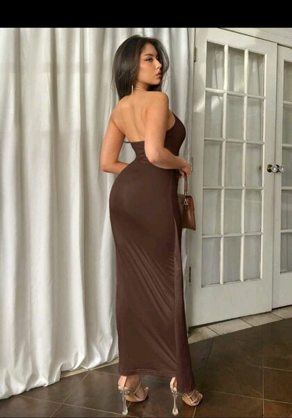 Robe longue marron élégante