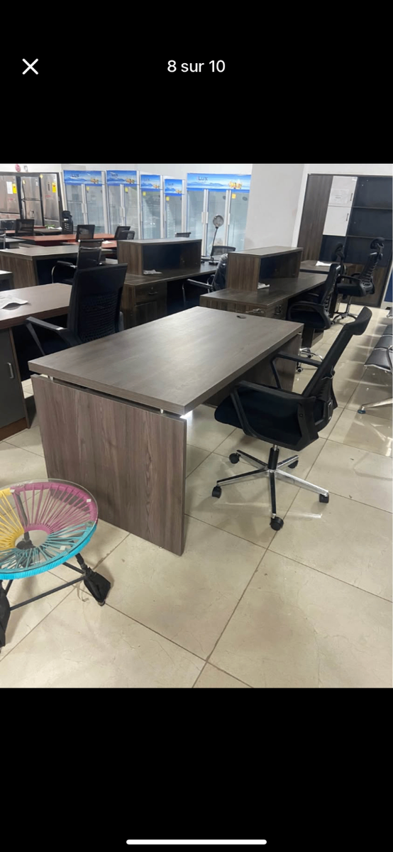 Bureau exécutif moderne