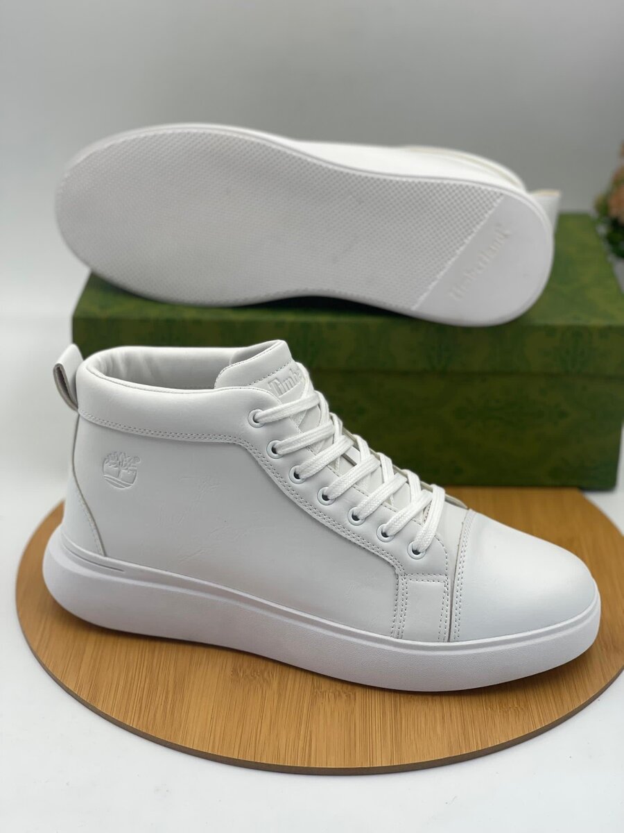TIMBERLAND ALL WHITE