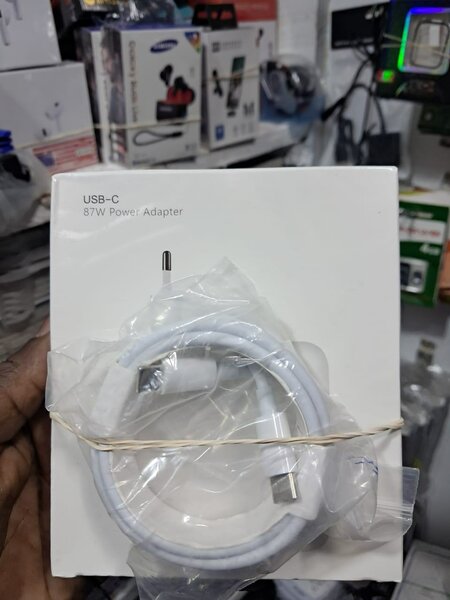 Adaptateur USB-C 87W