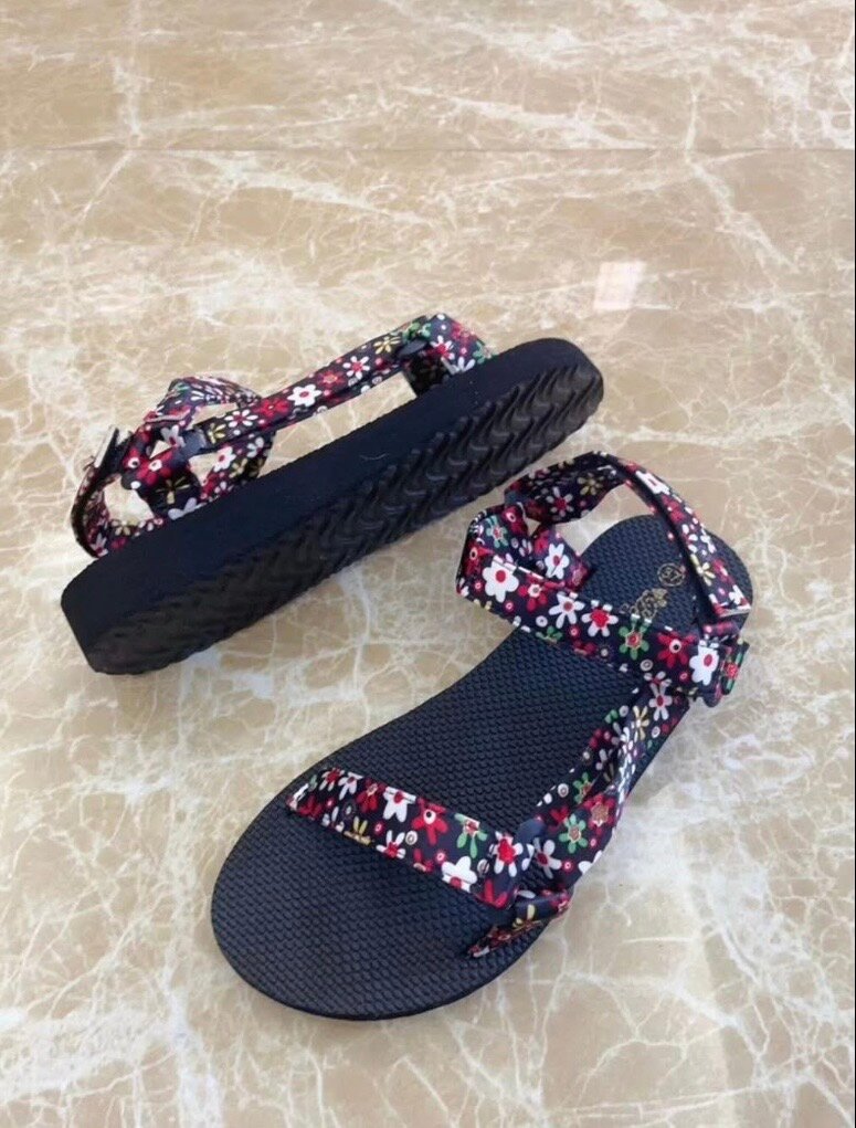 Sandales fleuries confortables