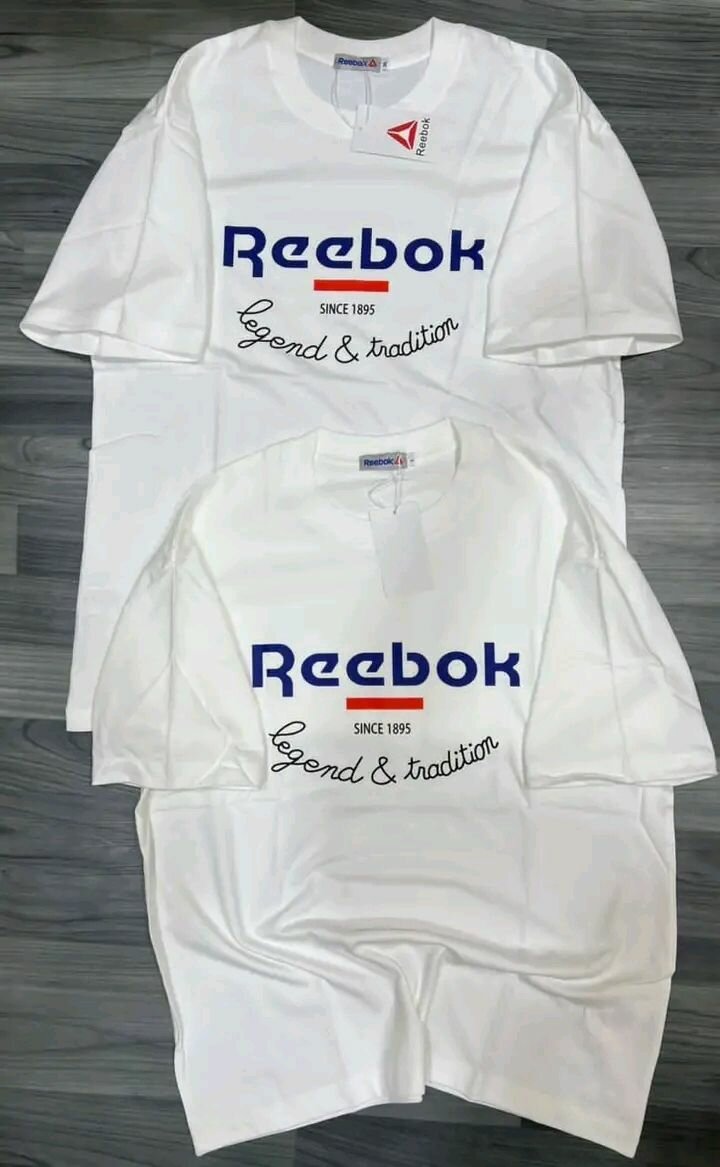 T-shirt Reebok blanc classique