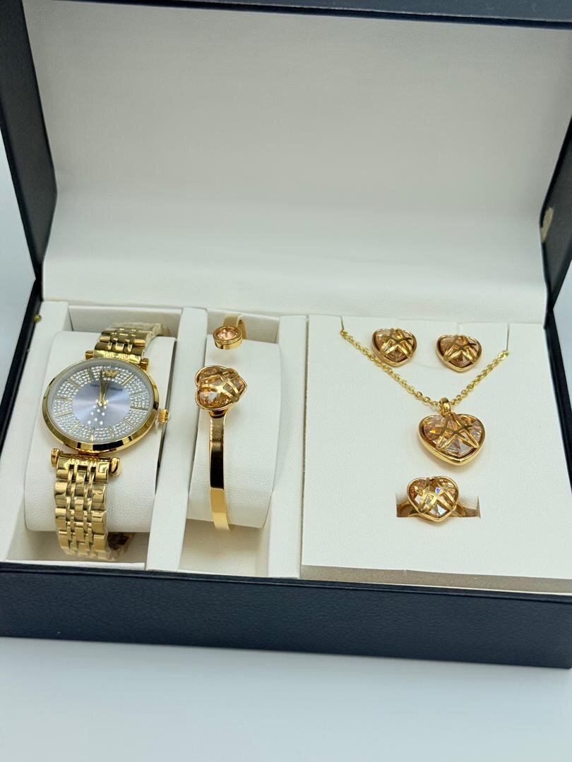 Ensemble Bijoux et Montre Doré