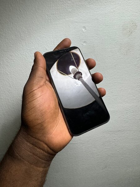 iPhone 11 Pro 256Go Dual SIM Quasi neuf