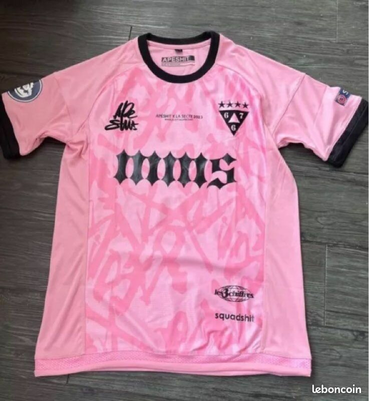 Maillot de football tendance