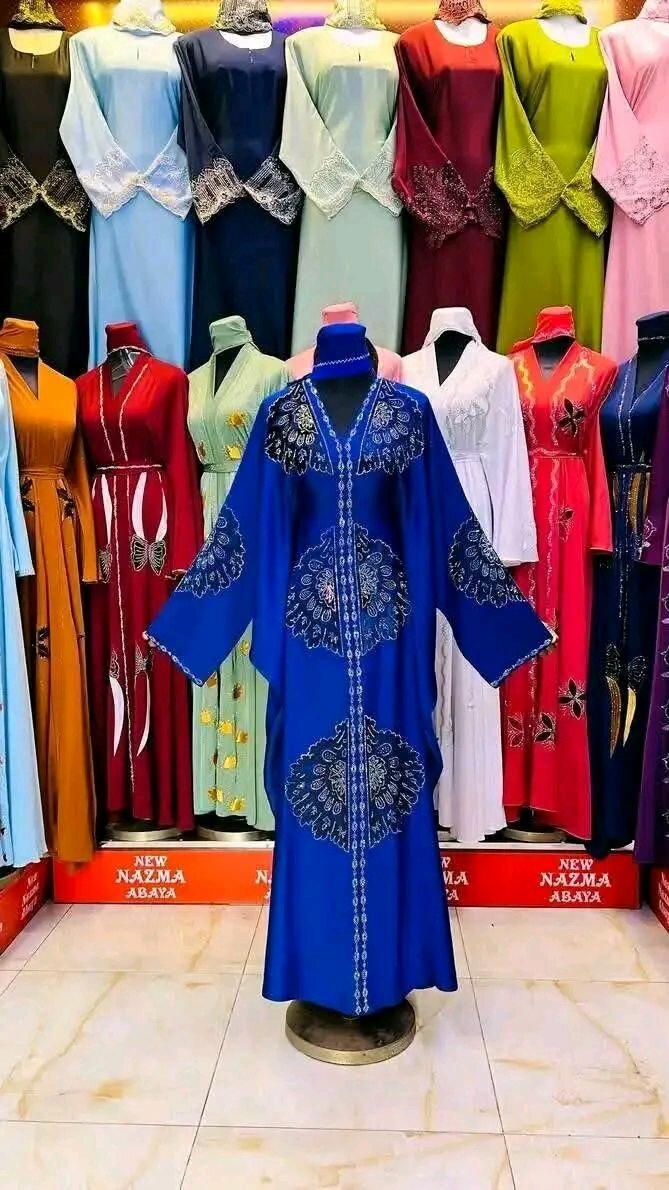 Abaya bleue élégante