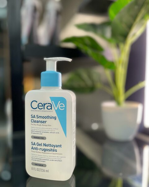 CeraVe SA Smoothing Cleanser