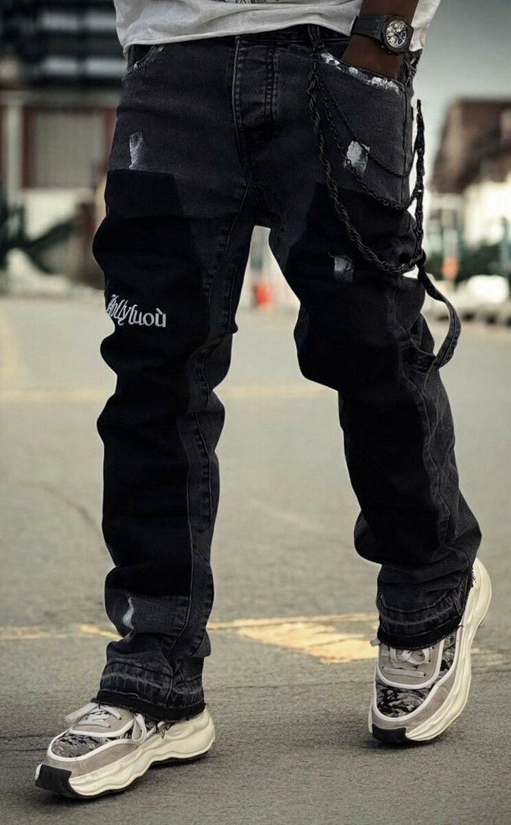 Jeans urbains avec chaînes