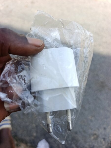 Adaptateur Universel Voyage