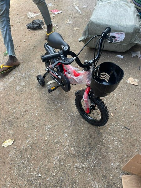 Vélo 12"  enfants de 3 à 5 ans