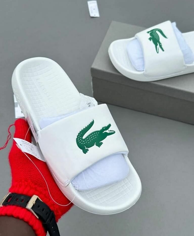 Claquettes unisexes élégantes