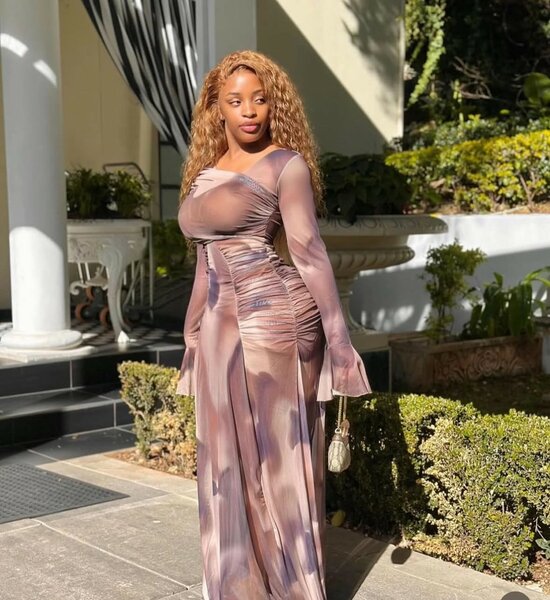 Robe élégante à manches longues