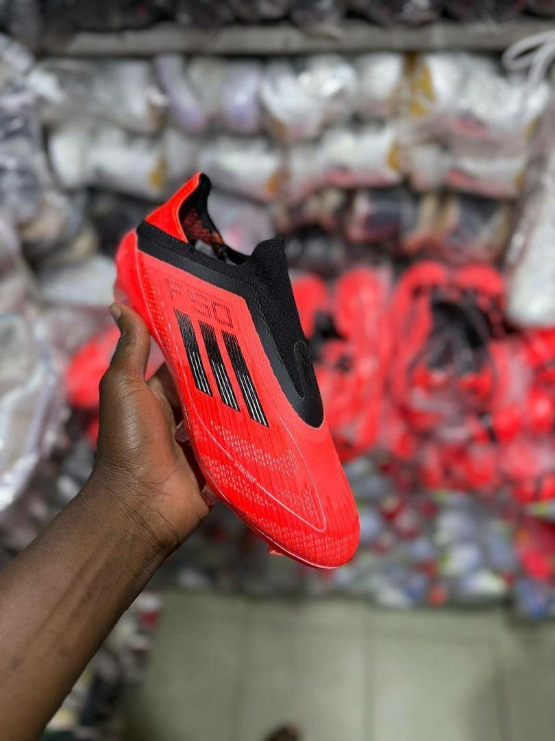 Chaussures de football F50