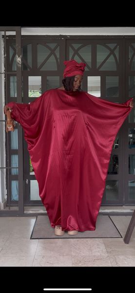 Robe longue rouge élégante