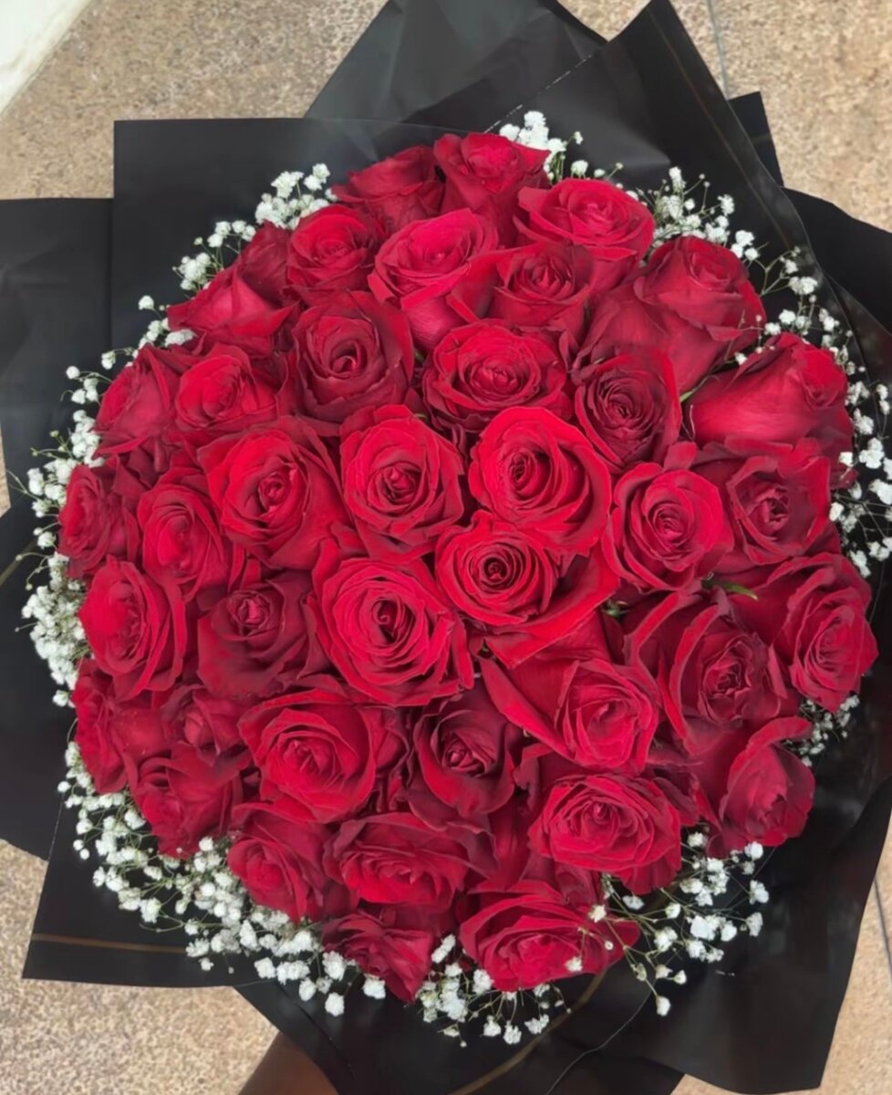 Bouquet de Roses Rouges Éclatantes