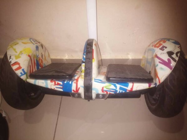 Hoverboard électrique graffiti