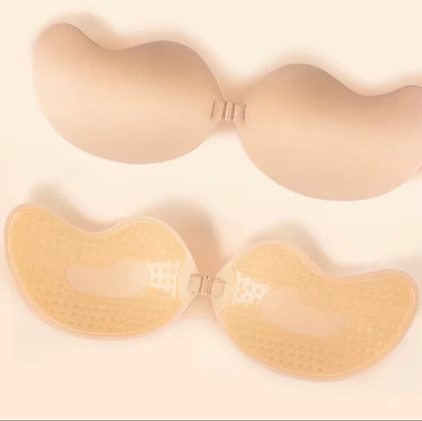 Soutien-gorge adhésif invisible