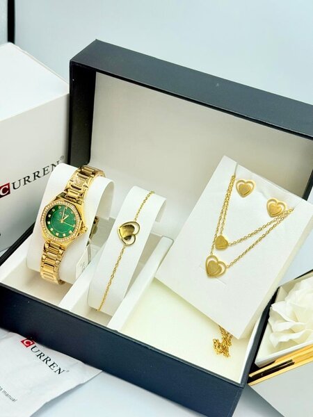 Ensemble Montre et Bijoux en Or