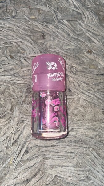 Huile à lèvres hydratante Kiss Beauty