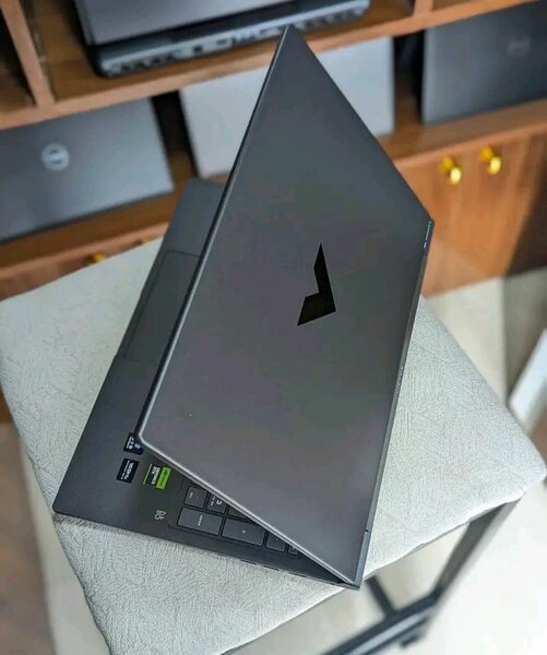 Ordinateur portable gaming ultra-fin