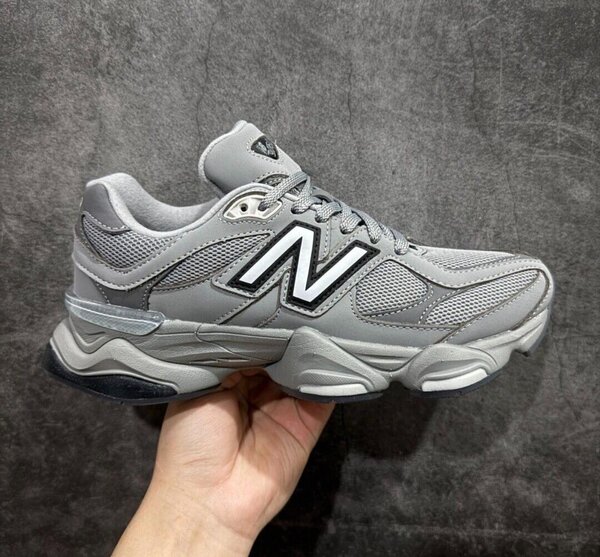 Sneakers gris confortables