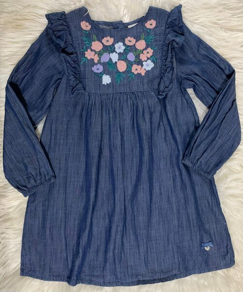 Robe en jean avec broderie florale