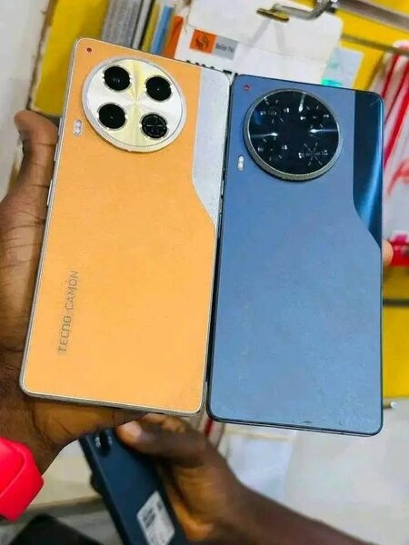 Smartphone TECNO CAMON moderne