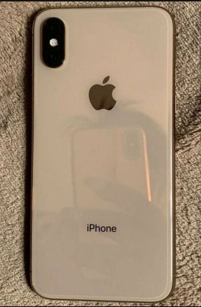 iPhone X Argent 64 Go
