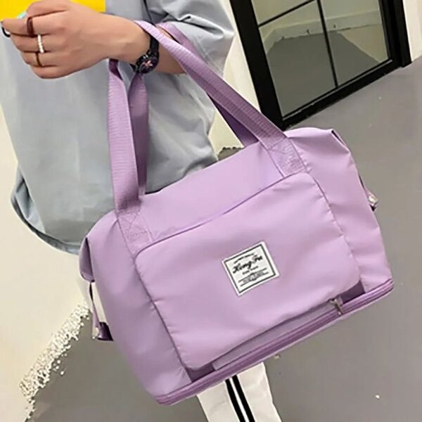 Foldable duffel traveling bag