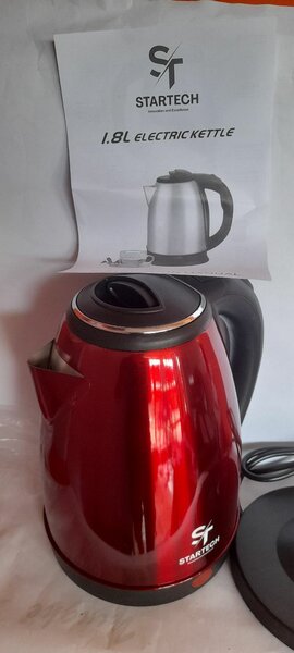 Bouilloire Électrique 1.8L StarTech