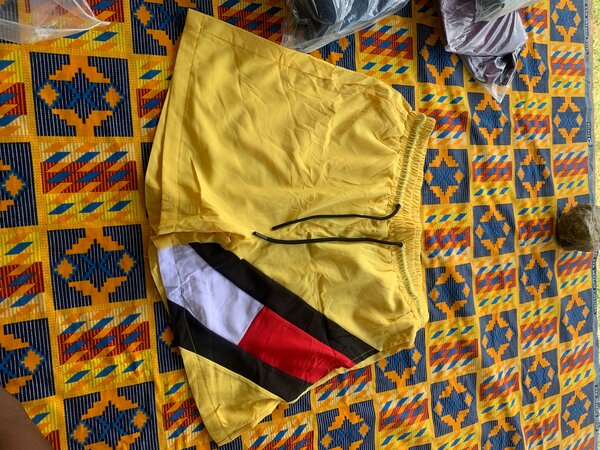 Shorts colorés pour hommes