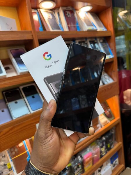 Google Pixel 7 Pro Smartphone