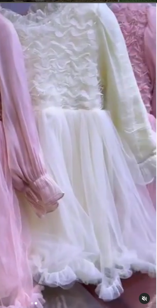 Красивое белое платье для девочек. 