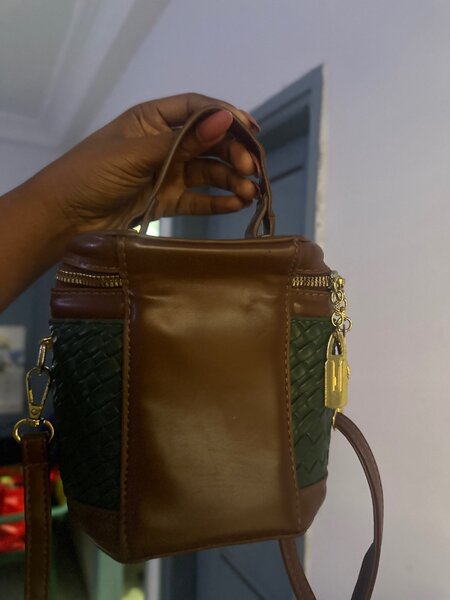 Sac à main bandoulière cuir