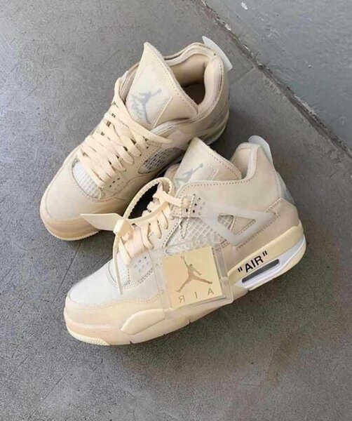 Jordan 4 offwhite