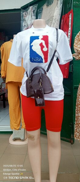 T-shirt NBA femme + collant