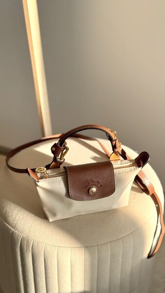 Pochettes en nylon élégantes