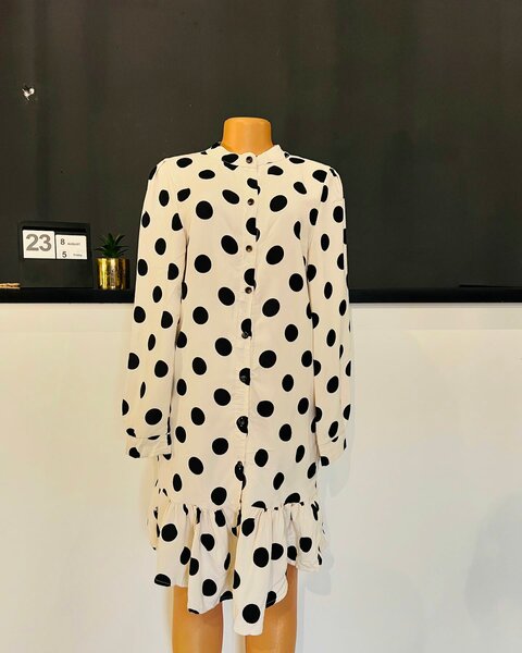  women's beautiful dress 