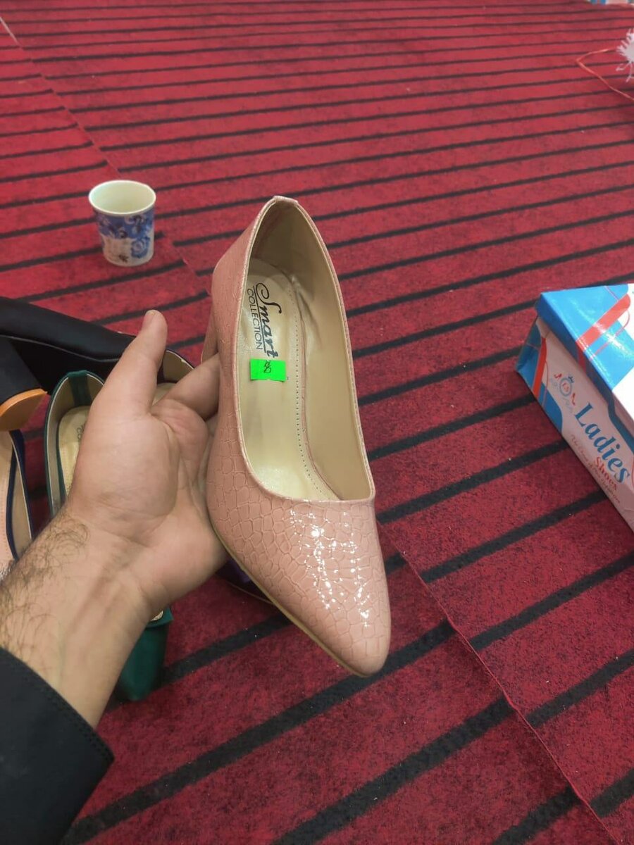 Style shoes