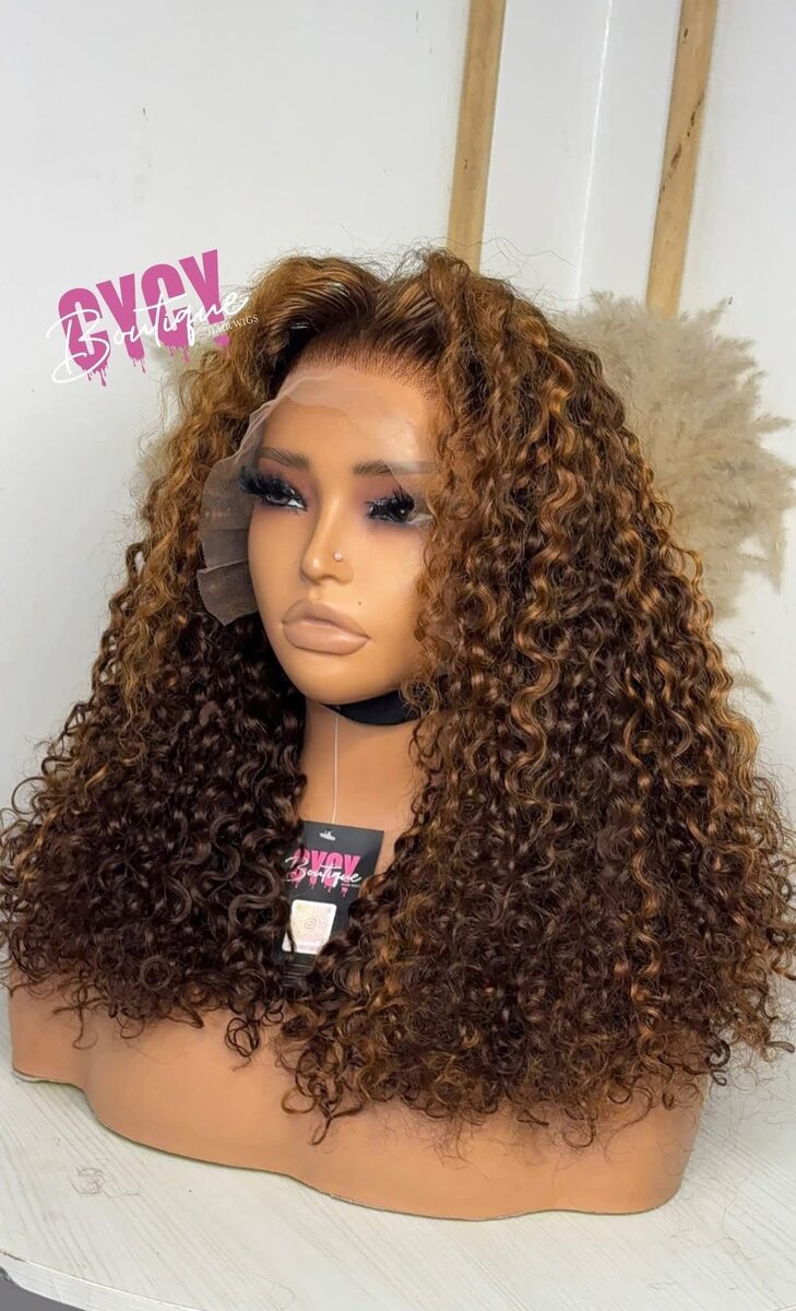 Perruque lace front bouclée