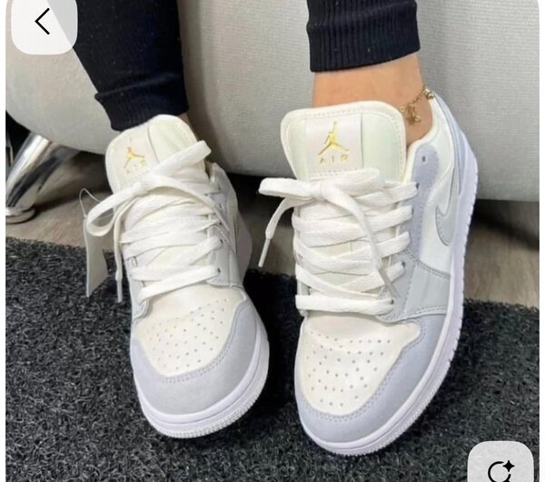 Chaussures de sport blanches