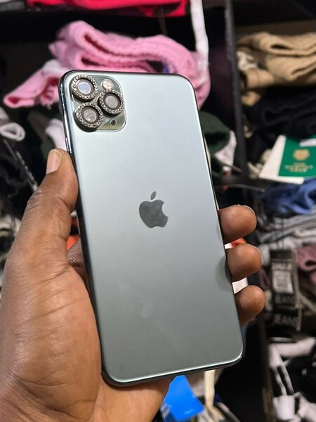 11pro Max 256Giga disponible avec le cartons 🛍️🛍️