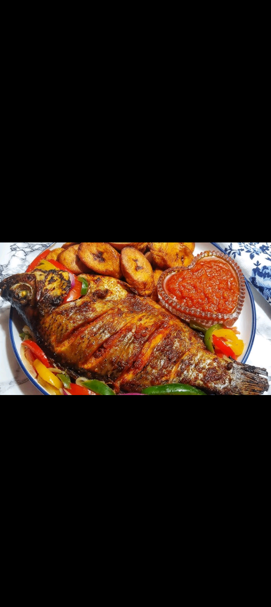 Poisson grillé avec du frite