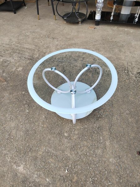 Table basse ronde en verre design